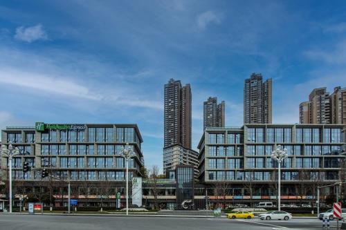 holiday inn express chongqing nanbin road an ihg hotel