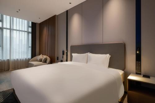 holiday inn express chongqing nanbin road an ihg hotel