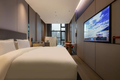 holiday inn express chongqing nanbin road an ihg hotel
