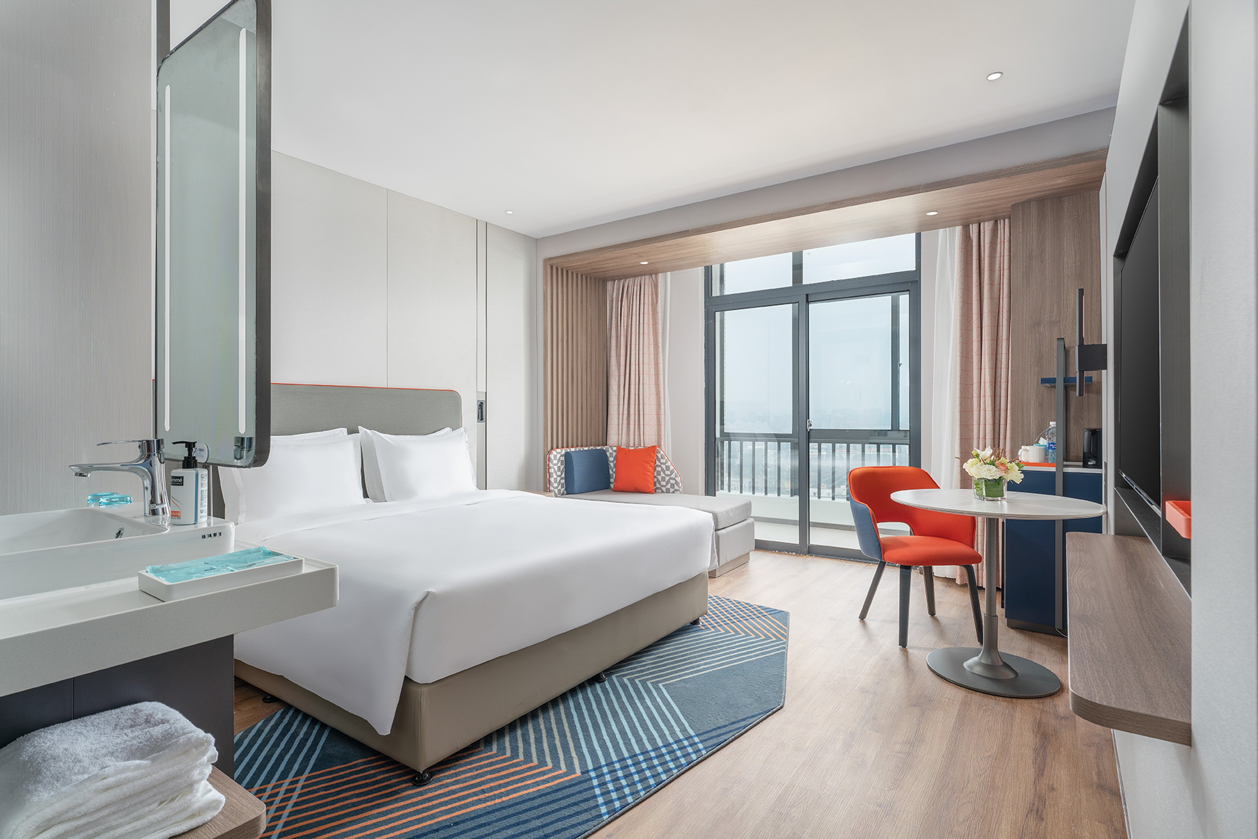 holiday inn express xiamen jimei new town an ihg hotel