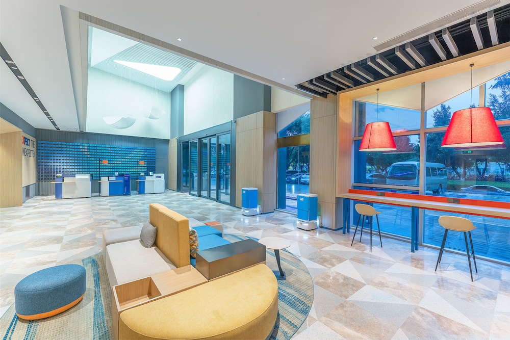 holiday inn express xiamen jimei new town an ihg hotel