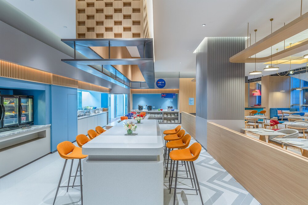 holiday inn express xiamen jimei new town an ihg hotel