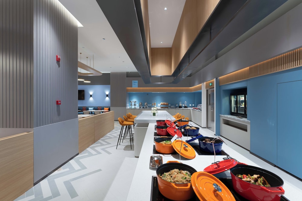 holiday inn express xiamen jimei new town an ihg hotel