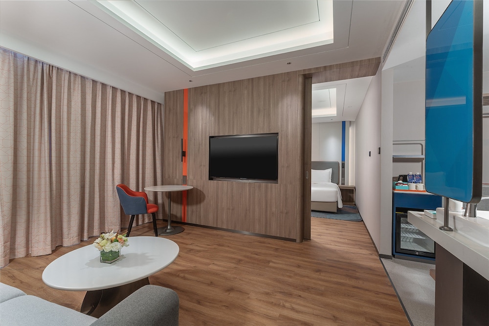 holiday inn express xiamen jimei new town an ihg hotel