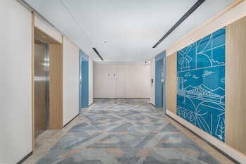 holiday inn express xiamen jimei new town an ihg hotel