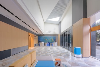 holiday inn express xiamen jimei new town an ihg hotel