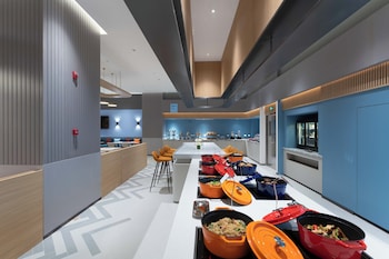 holiday inn express xiamen jimei new town an ihg hotel