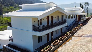 Coastal Grand  Resort - Kotagiri,India>>Masinagudi,2 star