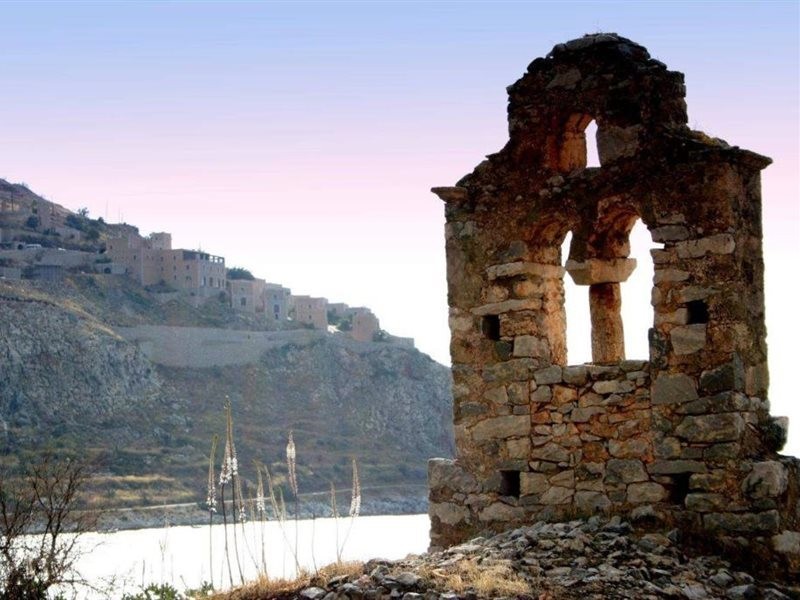 east mani