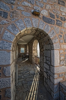 Limeni Village,East Mani>>Areopoli,3 star