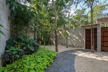 twelve oclock luxury villas