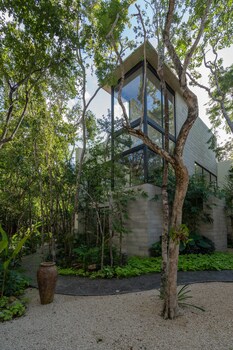 twelve oclock luxury villas
