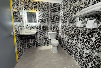 days inn by wyndham new york chinatown