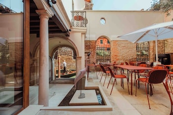 palazzetto my venice