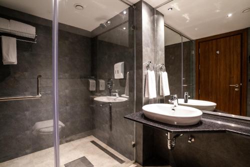 lilac hotel guruvayur