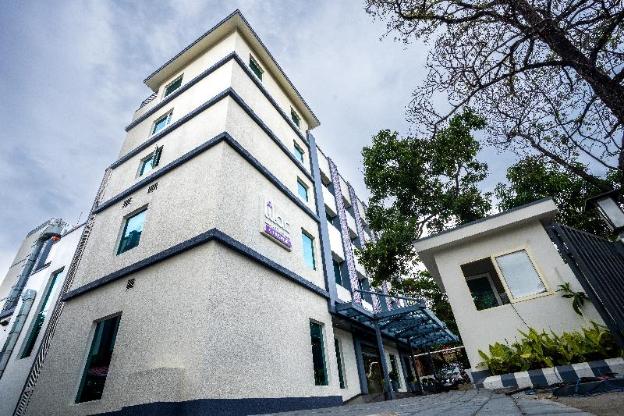 lilac hotel guruvayur