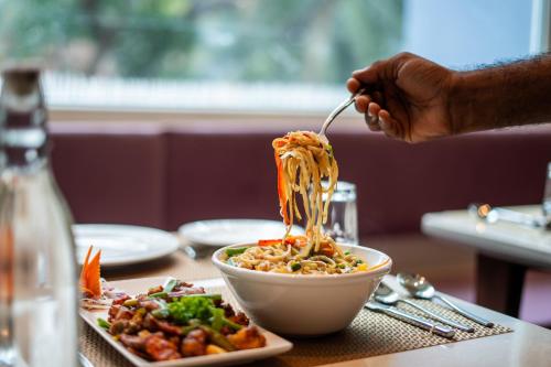 lilac hotel guruvayur