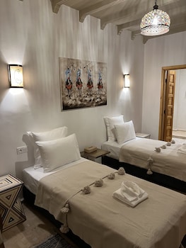 riad darchica
