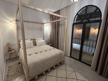 riad darchica