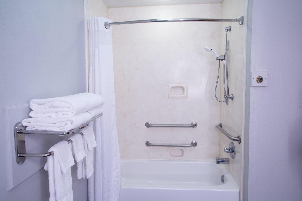holiday inn express hotel and suites oxford by ihg