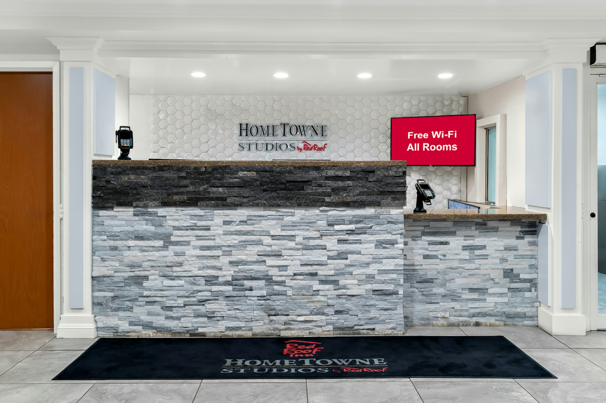 hometowne studios auburn hills