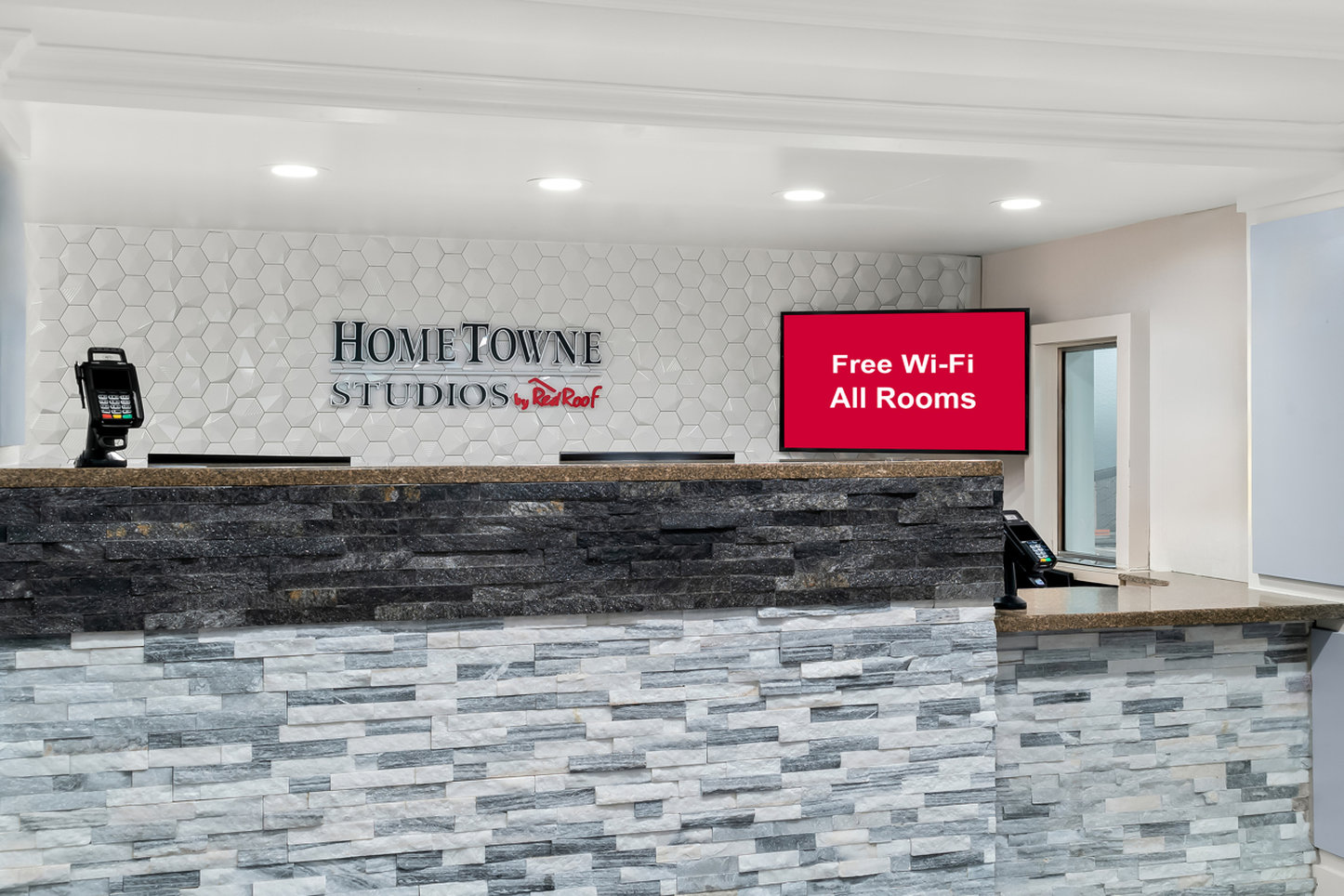 hometowne studios auburn hills