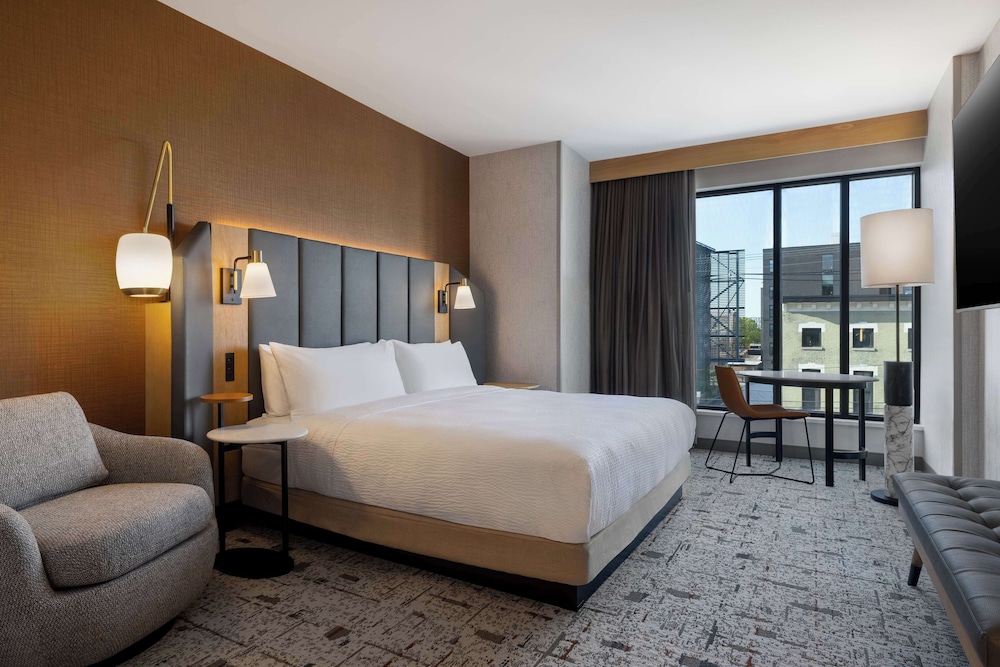 tempo by hilton louisville downtown nulu