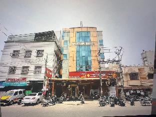 Nakshatree Hotels, Maruthi Residency -Mogappair,India>>Chennai,5 star