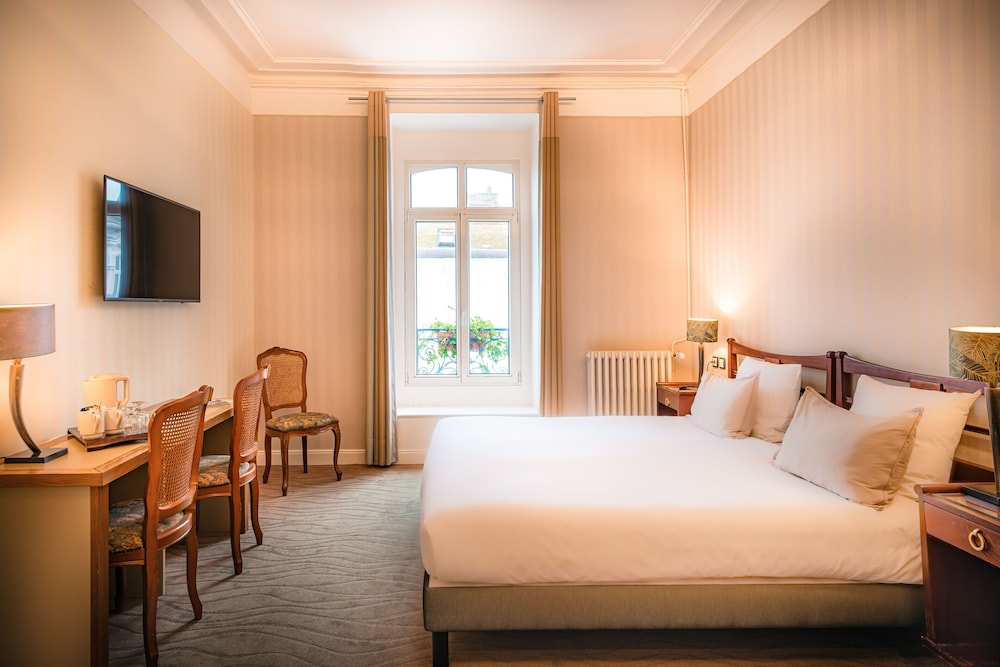 hotel france et chateaubriand
