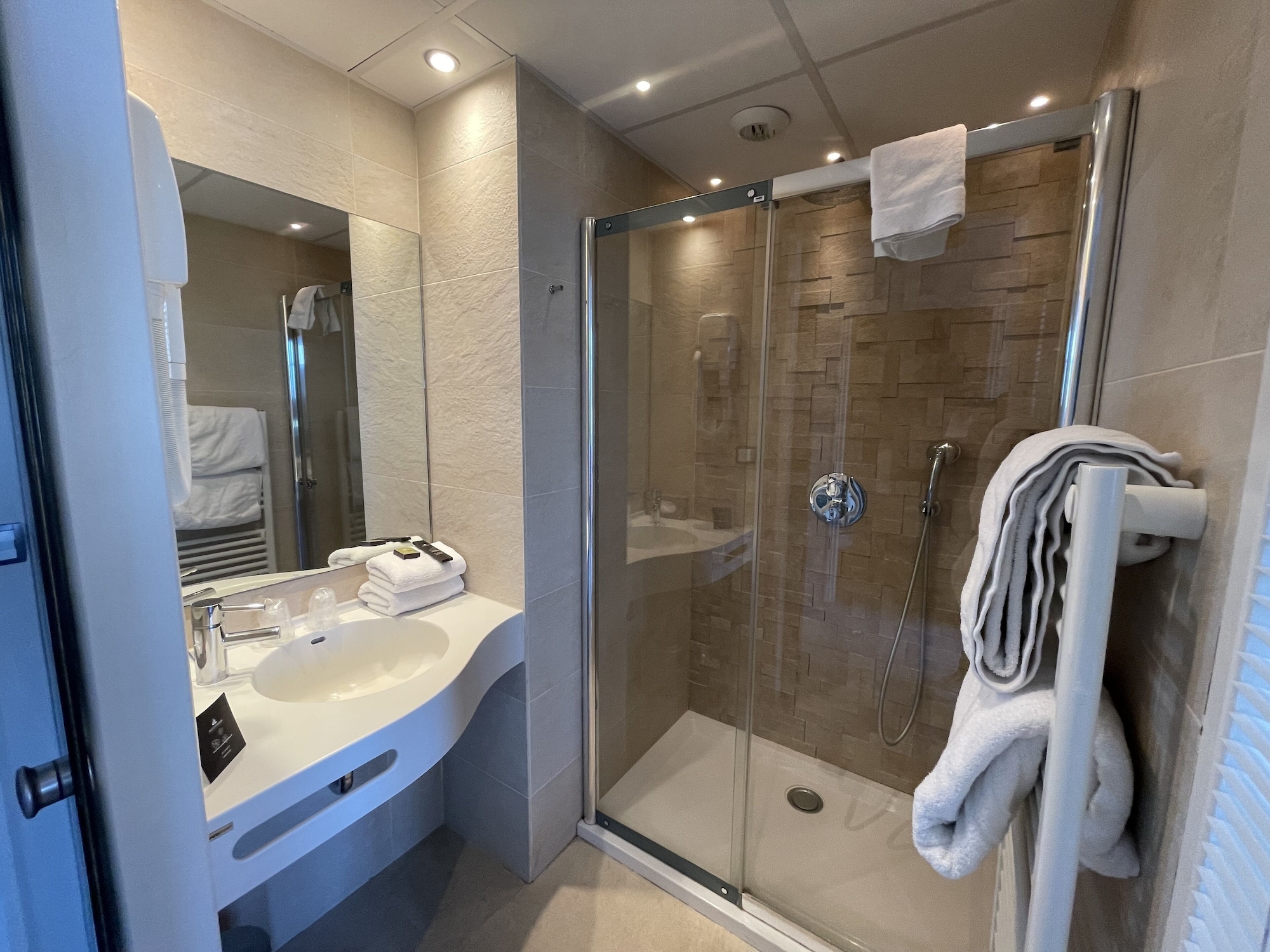 hotel france et chateaubriand