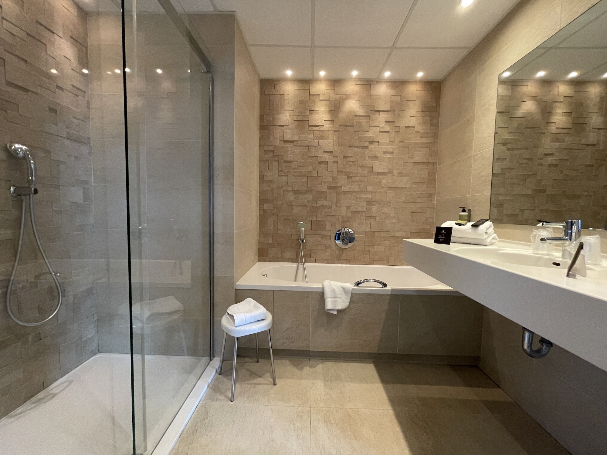 hotel france et chateaubriand