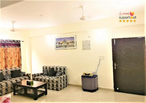 lake view 3bhk furnished flat near kasi vishwanath