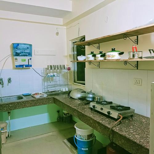 lake view 3bhk furnished flat near kasi vishwanath