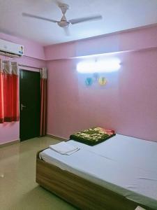 lake view 3bhk furnished flat near kasi vishwanath