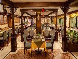 radisson blu atria bengaluru