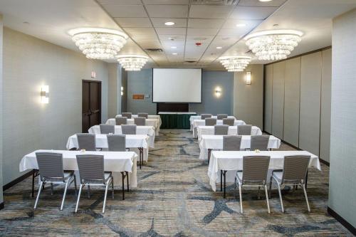 doubletree by hilton appleton