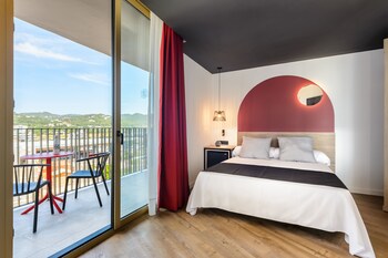 hotel vibra district adults only