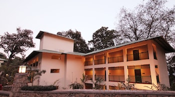 club mahindra mount serene
