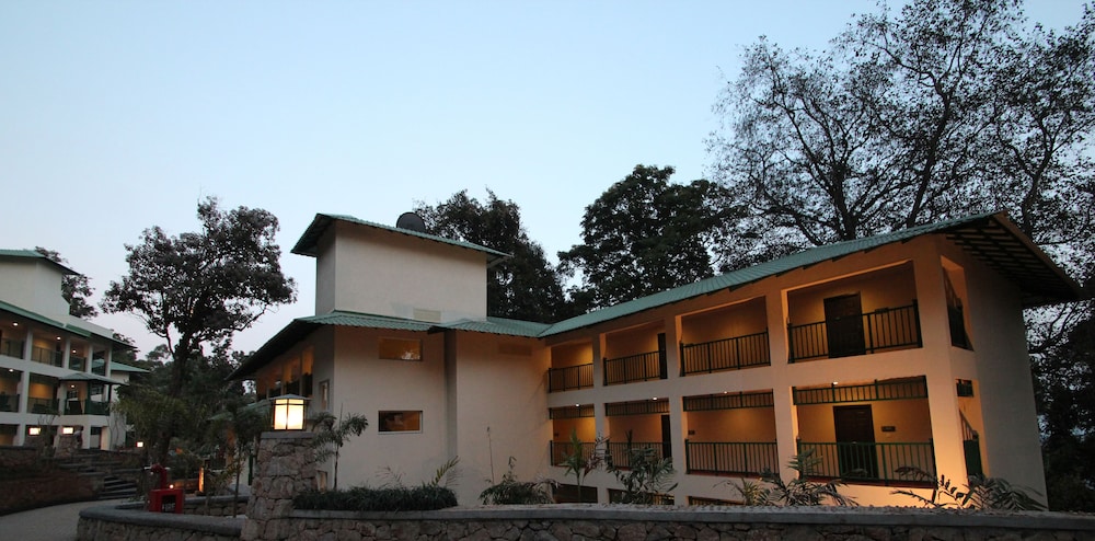 club mahindra mount serene