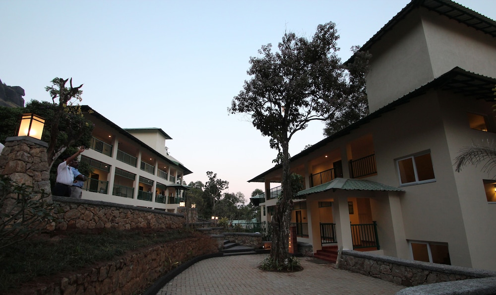 club mahindra mount serene