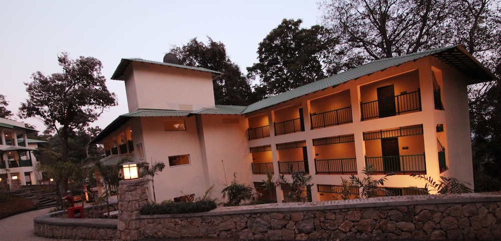 club mahindra mount serene