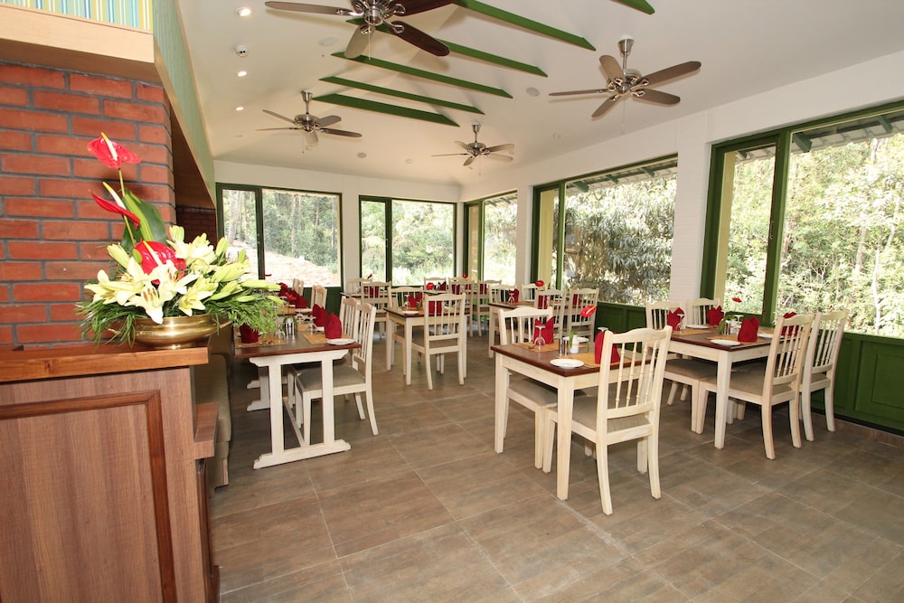 club mahindra mount serene