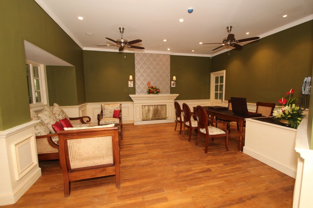 club mahindra mount serene