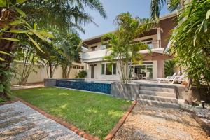 tropicana pool villa
