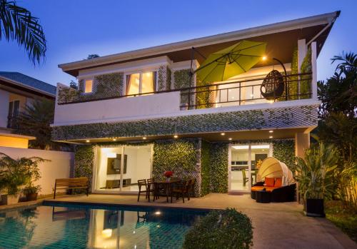 tropicana pool villa