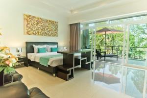 tropicana pool villa