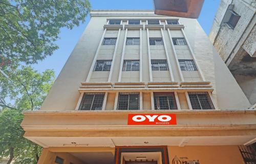 hotel o padmini near lakdikapool metro station