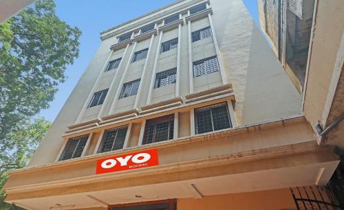 hotel o padmini near lakdikapool metro station