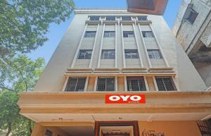 hotel o padmini near lakdikapool metro station