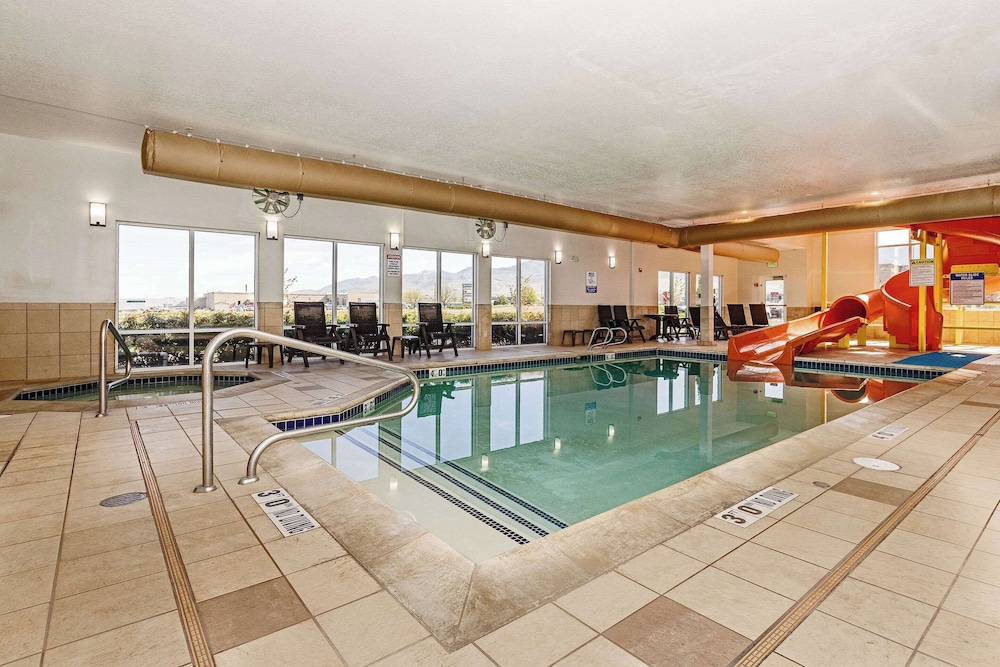 comfort inn and suites logan near university